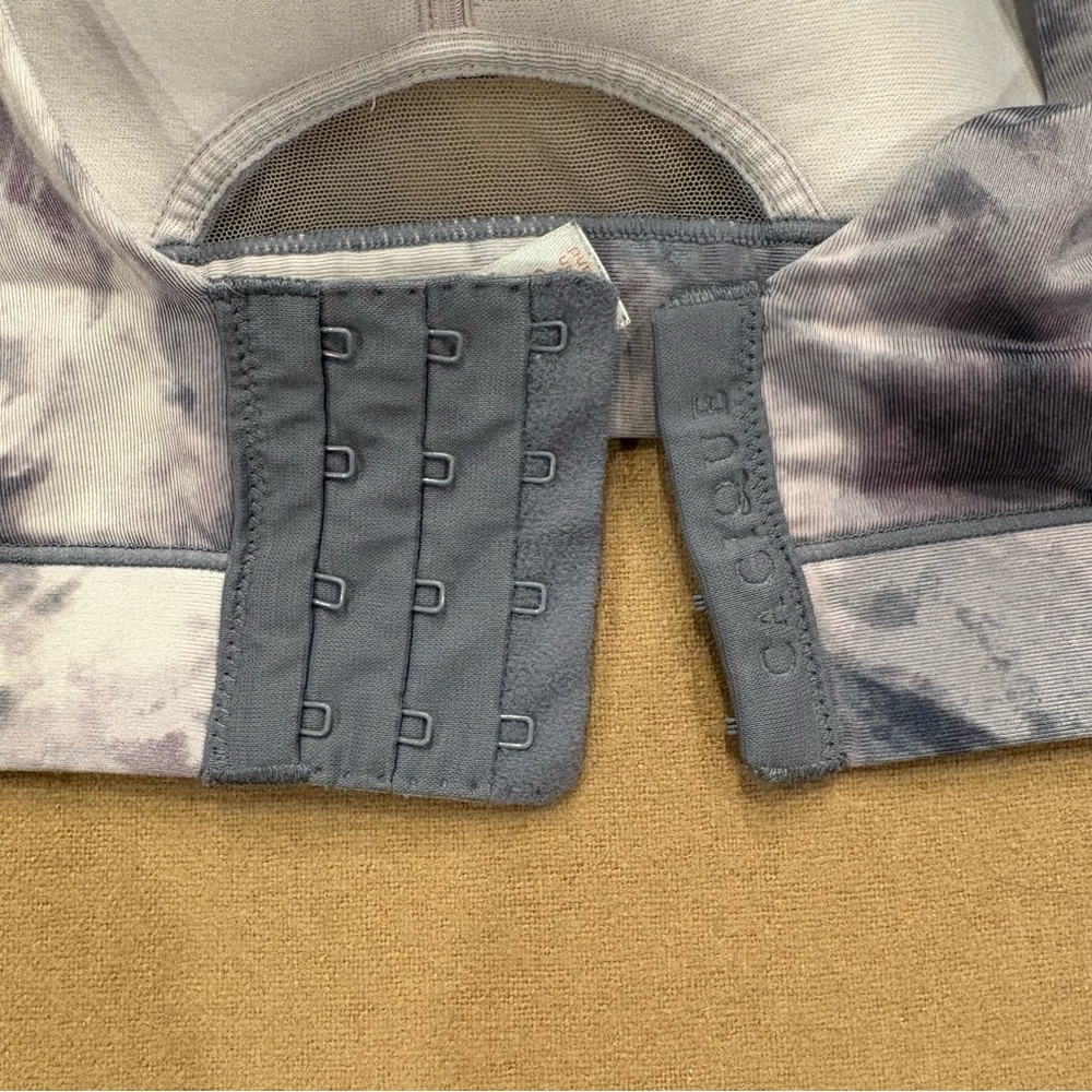 Cacique Lightly Lined No Wire Bra Black White Grey Tie Dye Size 42DDD - Picture 6 of 9
